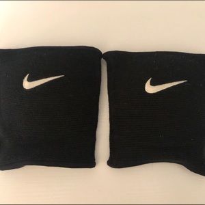 Nike Essentials Volleyball Knee Pads Black
